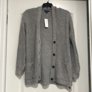 American Eagle sweater cardigan